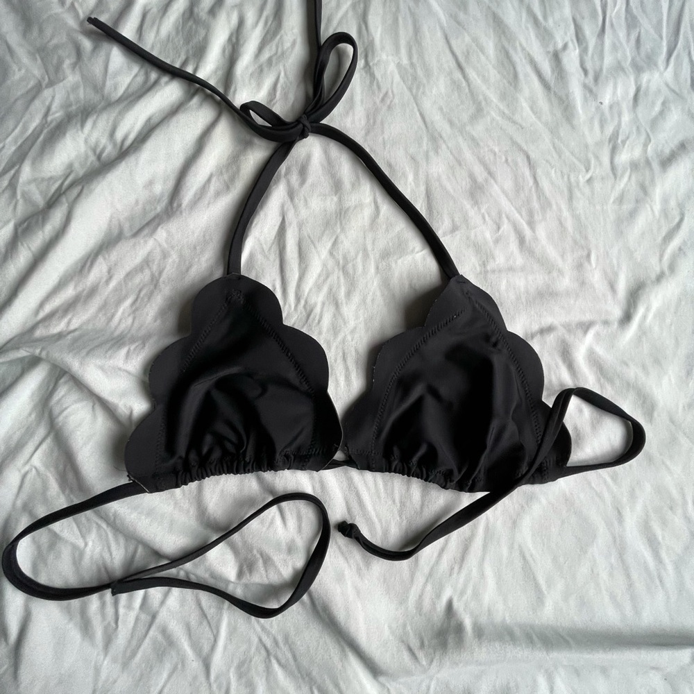 Abercrombie and Fitch bikini top size medium